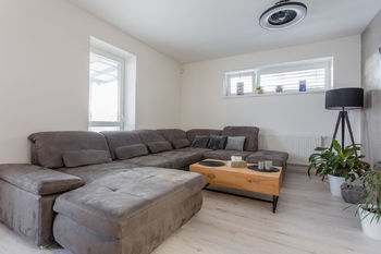 Obývací pokoj - Prodej bytu 4+kk v osobním vlastnictví 103 m², Brno