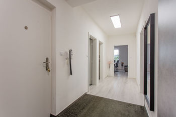 Chodba - Prodej bytu 4+kk v osobním vlastnictví 103 m², Brno