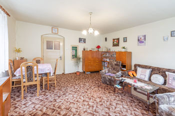 Prodej domu 250 m², Solenice
