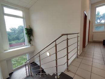 Pronájem kancelářských prostor 169 m², Třebíč