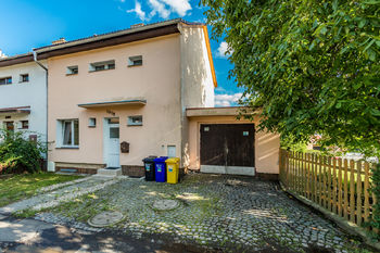 Prodej domu 211 m², Lom