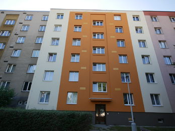 Prodej bytu 3+1 v osobním vlastnictví 72 m², Praha 4 - Záběhlice