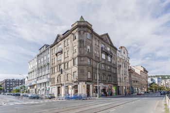 Prodej bytu 2+kk v osobním vlastnictví 62 m², Praha 5 - Smíchov
