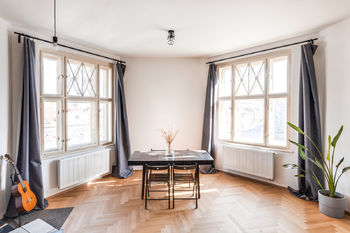 Prodej bytu 2+kk v osobním vlastnictví 62 m², Praha 5 - Smíchov