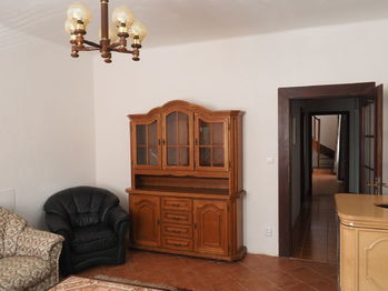 Pronájem domu 130 m², Kmetiněves