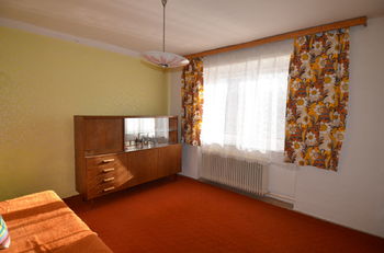 Pokoj - Prodej domu 105 m², Senetářov