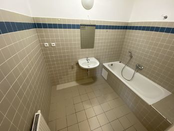 koupelna - Pronájem bytu 2+1 v osobním vlastnictví 85 m², Přeštice