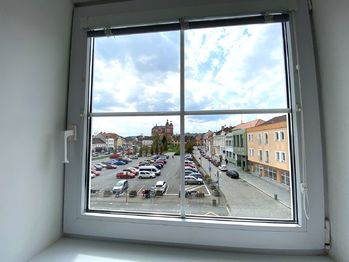 výhled z pokojů - Pronájem bytu 2+1 v osobním vlastnictví 85 m², Přeštice