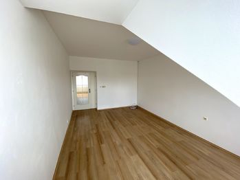 pokoj 2 (ložnice) - Pronájem bytu 2+1 v osobním vlastnictví 85 m², Přeštice