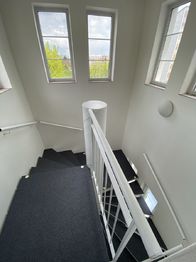 schodiště - Pronájem bytu 2+1 v osobním vlastnictví 85 m², Přeštice