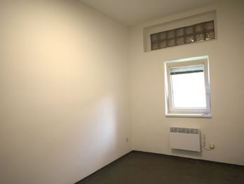 Pronájem kancelářských prostor 16 m², Kamenice