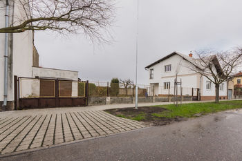 Prodej domu 196 m², Sadská