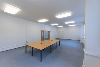 Pronájem kancelářských prostor 195 m², Brno