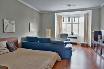 Obývací pokoj 27,9 m2 - Pronájem bytu 2+1 v družstevním vlastnictví 82 m², Brno 
