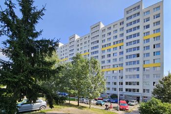 pohled na dům - Prodej bytu 3+kk v družstevním vlastnictví 74 m², Praha 4 - Chodov