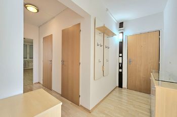 předsíň - Prodej bytu 3+kk v družstevním vlastnictví 74 m², Praha 4 - Chodov