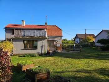 Prodej domu 94 m², Krty (ID 205-NP09664)