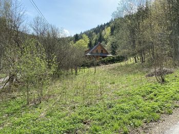 Prodej pozemku 1116 m², Horní Lomná
