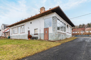 Prodej domu 245 m², Velhartice