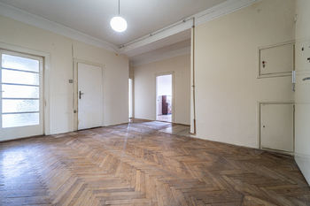 vstupní hala - Prodej bytu 3+1 v osobním vlastnictví 88 m², Brno