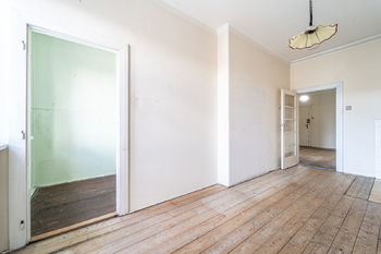 kuchyně s místností - Prodej bytu 3+1 v osobním vlastnictví 88 m², Brno