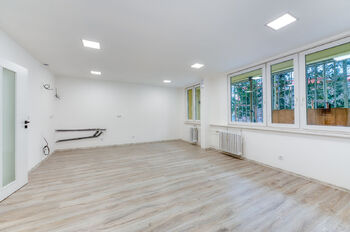 Prodej bytu 4+kk v osobním vlastnictví 86 m², Praha 8 - Kobylisy