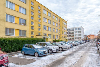 Prodej bytu 4+kk v osobním vlastnictví 86 m², Praha 8 - Kobylisy