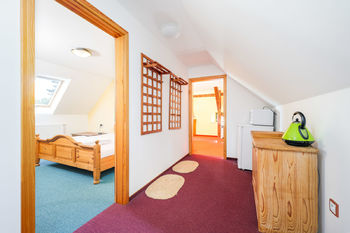 Apartmán podkroví  - Prodej hotelu 900 m², Dolní Pěna