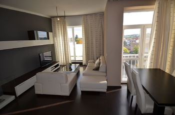 Obývací pokoj  - Prodej bytu 3+kk v osobním vlastnictví 83 m², Rousínov