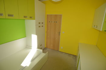 Dětský pokoj  - Prodej bytu 3+kk v osobním vlastnictví 83 m², Rousínov