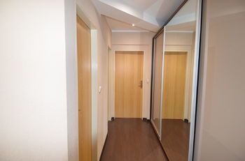 Chodba - Prodej bytu 3+kk v osobním vlastnictví 83 m², Rousínov
