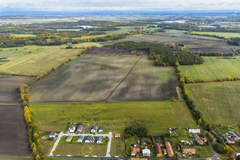 Prodej pozemku 1000 m², Živanice