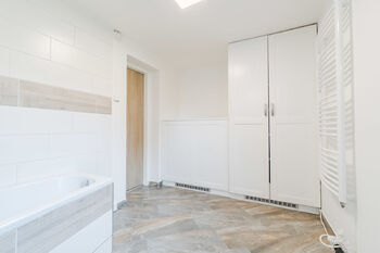 Pronájem bytu 3+kk v osobním vlastnictví 97 m², Martiněves
