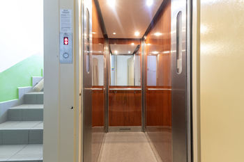výtah je samozřejmostí - Prodej bytu 1+1 v osobním vlastnictví 35 m², Neratovice