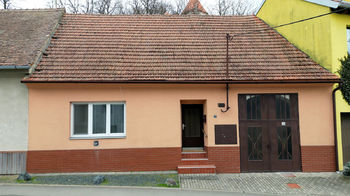 Prodej rodinného domu k rekonstrukci, 2+kk, 100 m2 užitné plochy, Želešice - Prodej domu 100 m², Želešice 