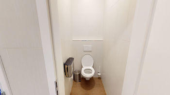 toaleta - Prodej domu 451 m², Praha 8 - Libeň
