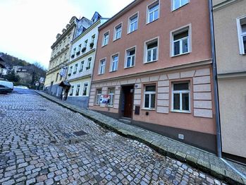 Prodej bytu 1+kk v osobním vlastnictví 36 m², Karlovy Vary