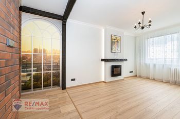 Prodej bytu 2+kk v osobním vlastnictví 52 m², Praha 4 - Modřany