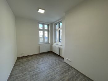 PRACOVNA - Pronájem bytu 4+kk v osobním vlastnictví 110 m², Ostrava