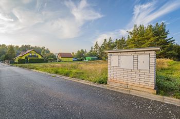 Prodej pozemku 2061 m², Chožov