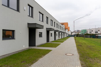 Prodej bytu 2+kk v osobním vlastnictví 68 m², Praha 9 - Hostavice