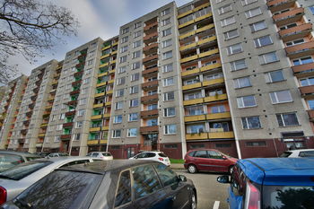 Prodej bytu 1+1 v osobním vlastnictví 47 m², Hradec Králové