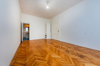 Prodej bytu 2+1 v osobním vlastnictví 76 m², Praha 3 - Žižkov
