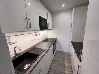 Pronájem bytu 2+kk v osobním vlastnictví 47 m², Praha 6 - Vokovice
