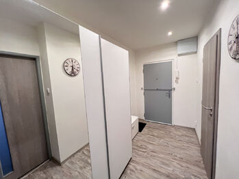 Pronájem bytu 2+kk v osobním vlastnictví 47 m², Praha 6 - Vokovice