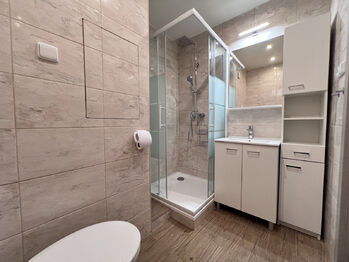 Pronájem bytu 2+kk v osobním vlastnictví 47 m², Praha 6 - Vokovice