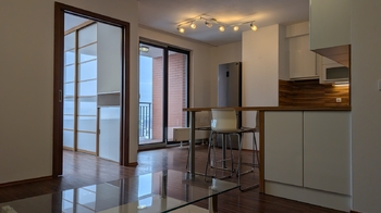 Obývací pokoj s kuchyní  - Pronájem bytu 2+kk v osobním vlastnictví 52 m², Praha 5 - Stodůlky