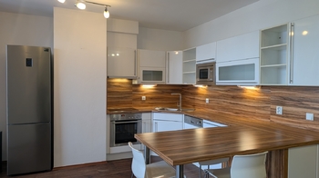 Kuchyně - Pronájem bytu 2+kk v osobním vlastnictví 52 m², Praha 5 - Stodůlky