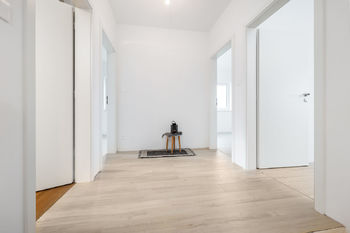 2. NP - chodba - Prodej bytu 5+kk v osobním vlastnictví 127 m², Srubec