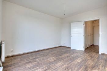 Ložnice - Prodej bytu 2+kk v osobním vlastnictví 49 m², Praha 9 - Černý Most